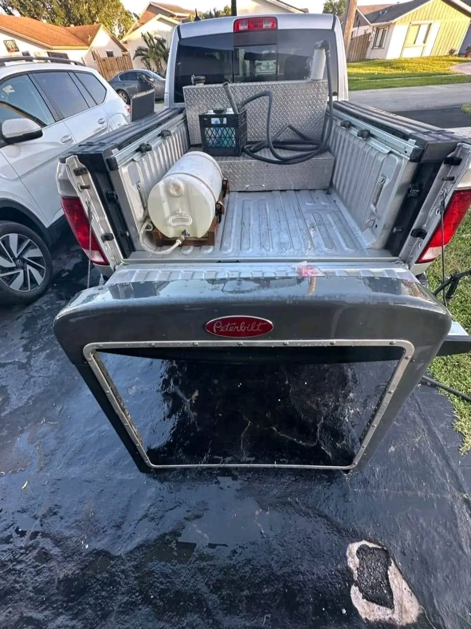 Peterbilt 379 Extended Hood Grill Surround Peterbilt 379 Extended Hood Grill Surround